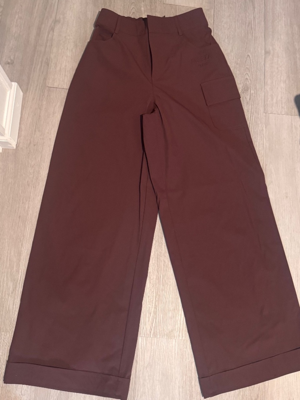 Aleeza Paris brown Urban Pant size small